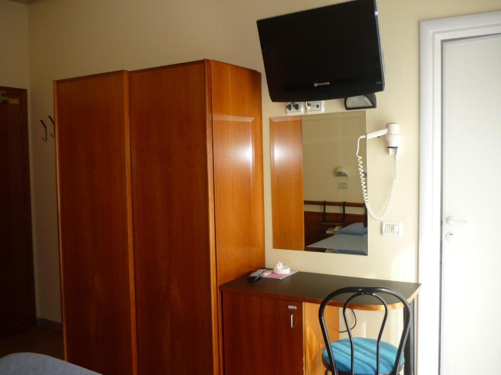 Hotel Houston Римини Номер фото